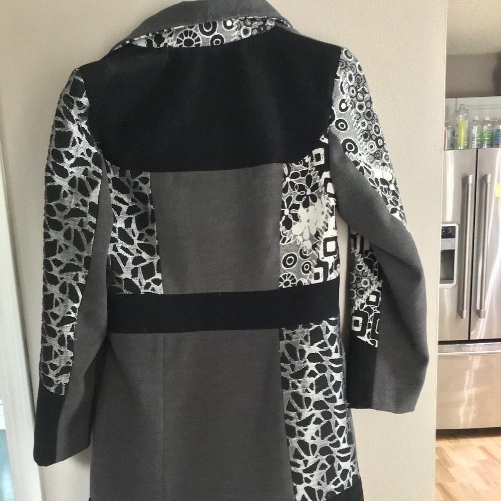 Women’s Fall/winter outerwear - Picture 4 of 16